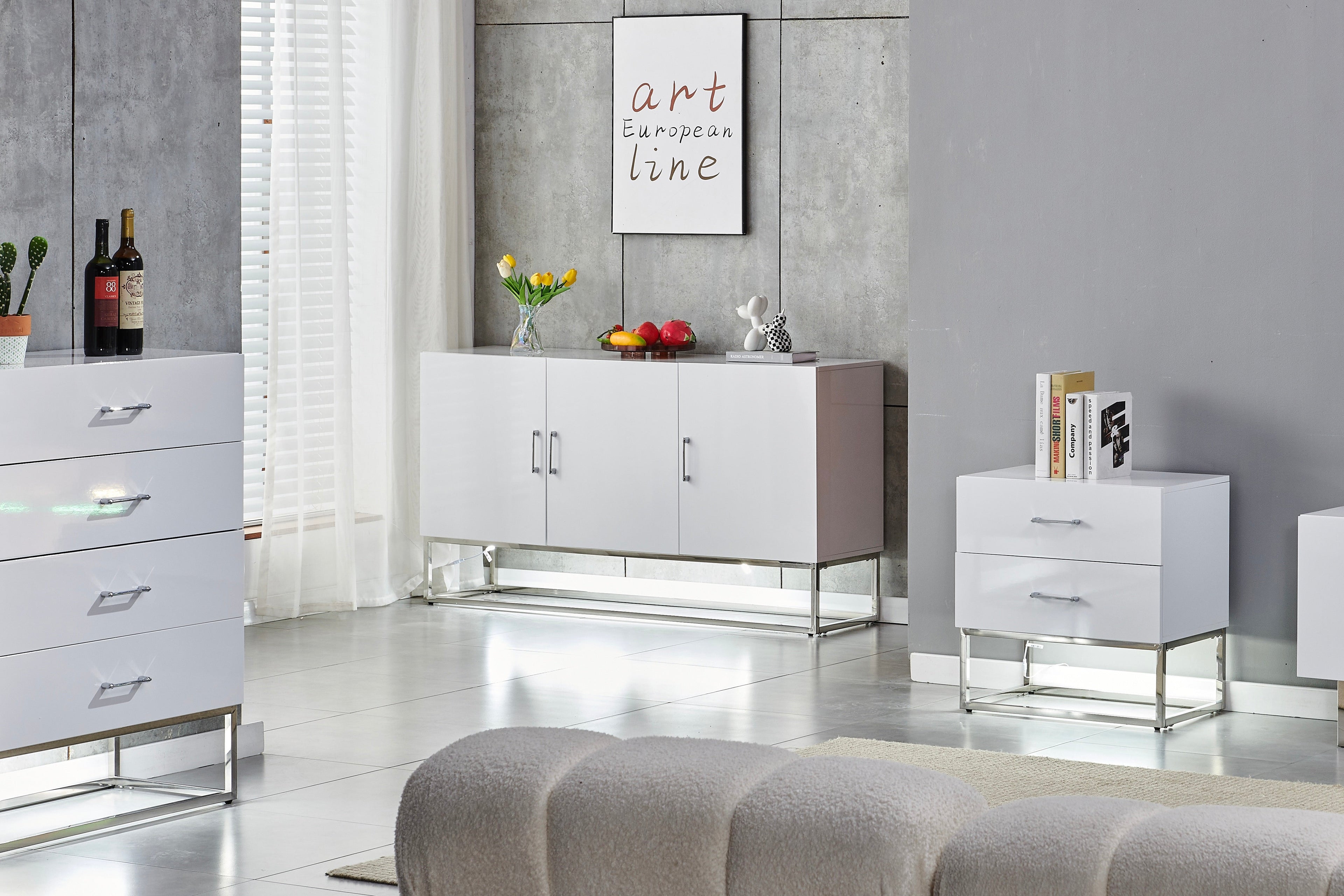 Buffet Alya Bois Laqué Blanc Pieds Chrome