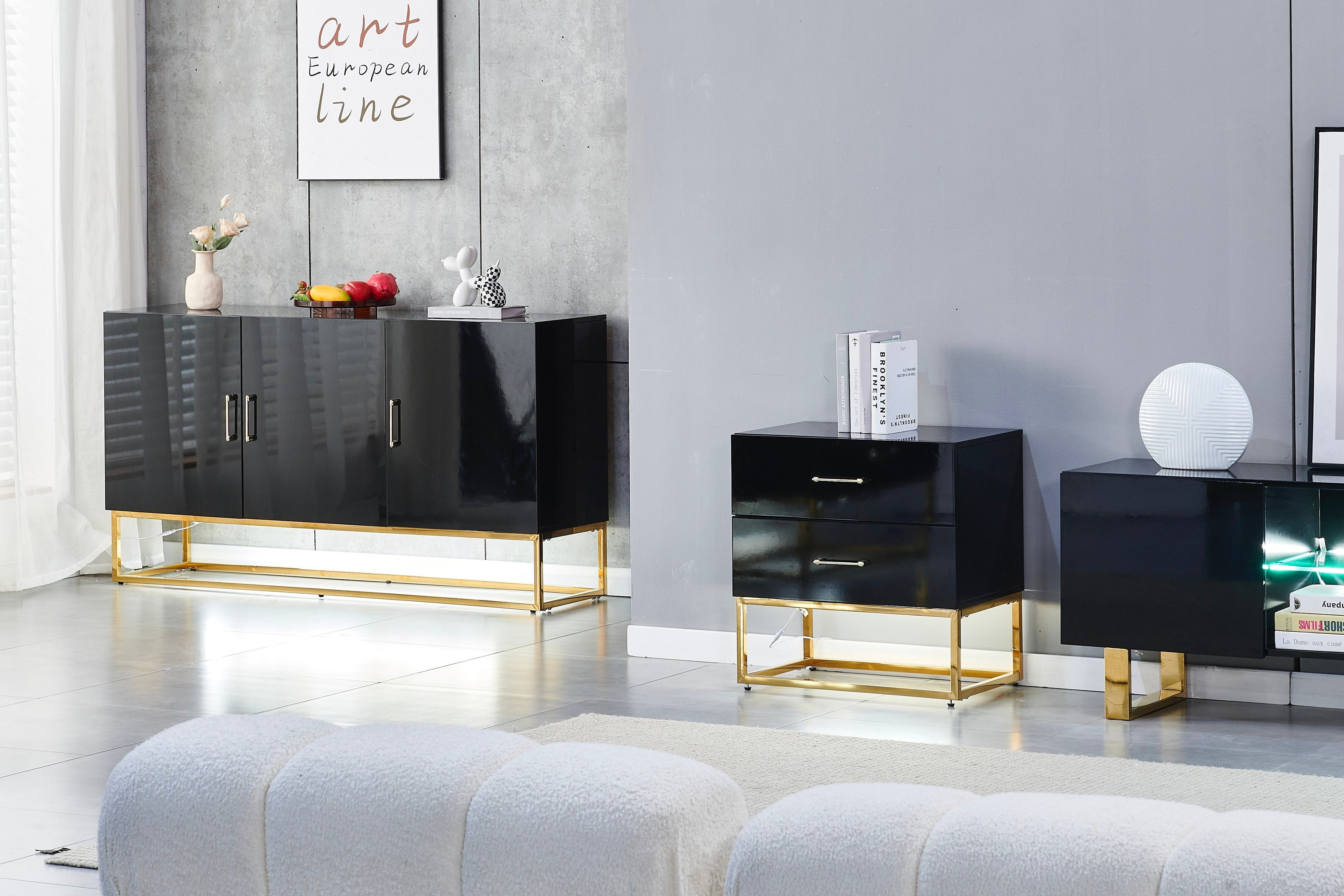 Buffet Alya Bois Laqué Noir Pieds Dorés